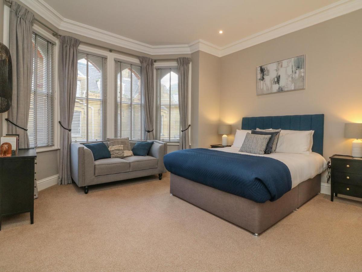 אילפרקומב 7 Belgrave Apartments מראה חיצוני תמונה